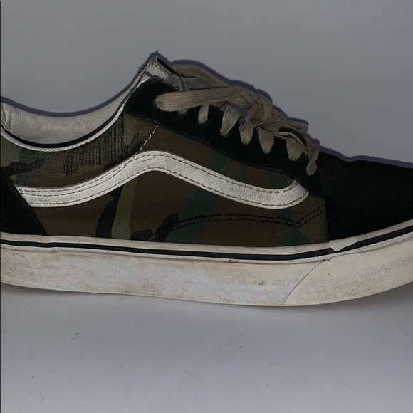 CAMO VANS - Picture 2 of 6